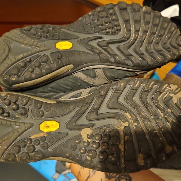 Merrell Grey and Purple Hiking Shoes Size 8 - Picture 5 of 5